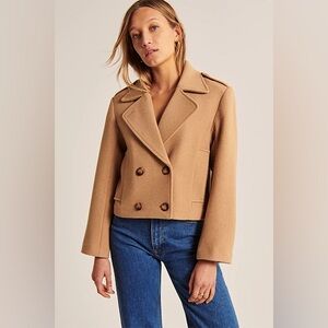 NWT Abercrombie & Fitch Cropped Wool Blend Blazer Size Medium